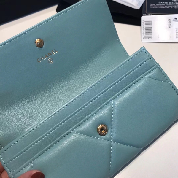 シャネル財布角部分ディテール